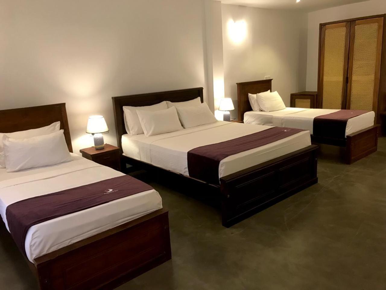 Tantalize Beach Hikkaduwa Exterior foto